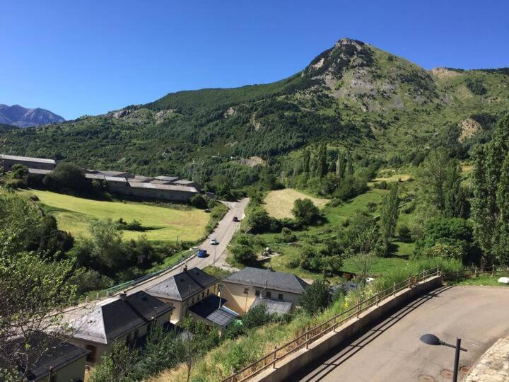 Casa Sendacomodidad Y Descanso Сальєнт-де-Гальєго Екстер'єр фото